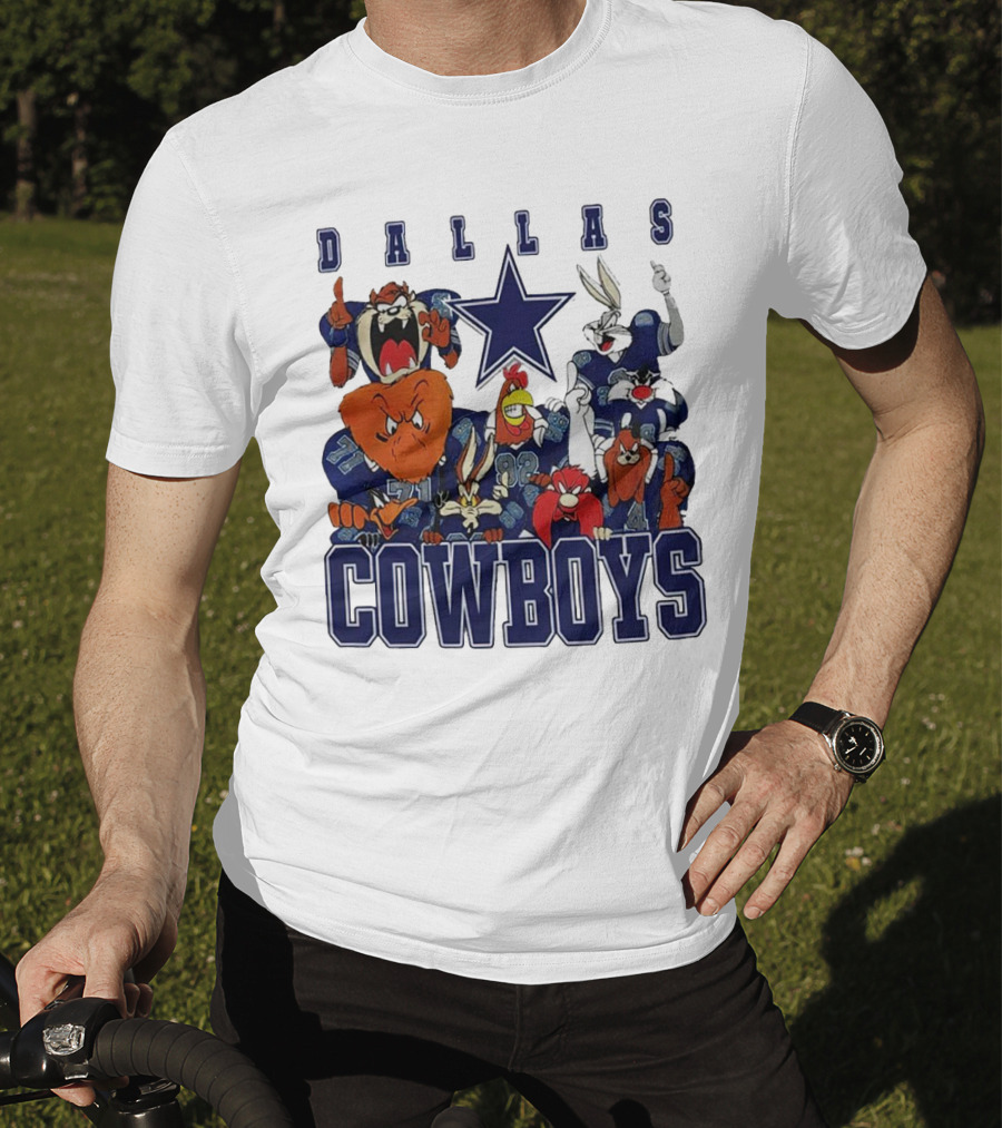 Dallas Cowboys Looney Tunes Characters NFL Football Team Fan T-Shirt