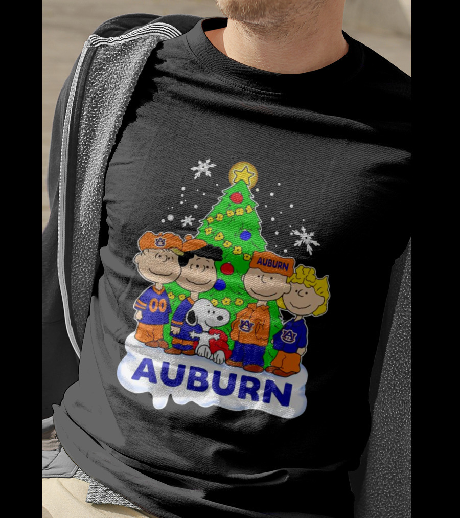 Auburn Tigers Peanuts Characters Christmas Tree Snoopy Charlie Brown Woodstock T-Shirt