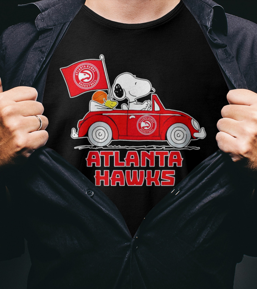 Atlanta Hawks Basketball Snoopy Dog Driving Car Peanuts Sports Team Fan T-Shirt
