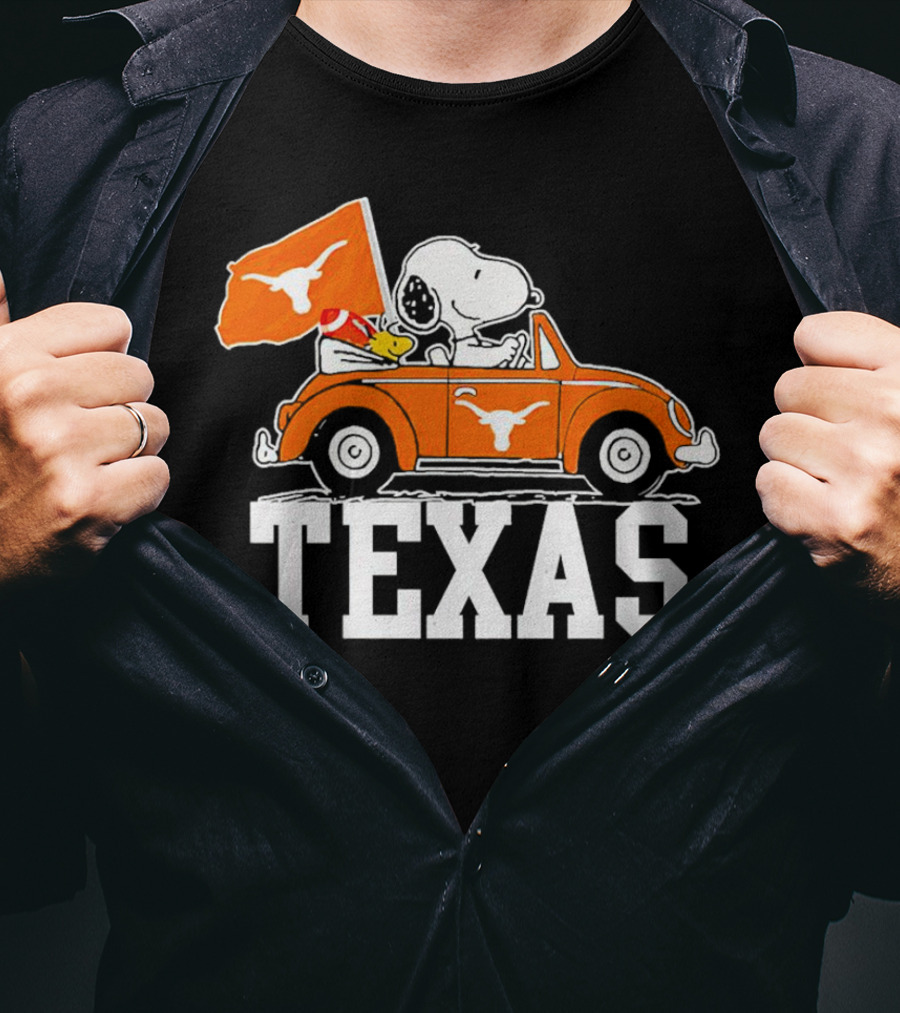 Snoopy Drives Car Texas Longhorns Flag T-Shirt