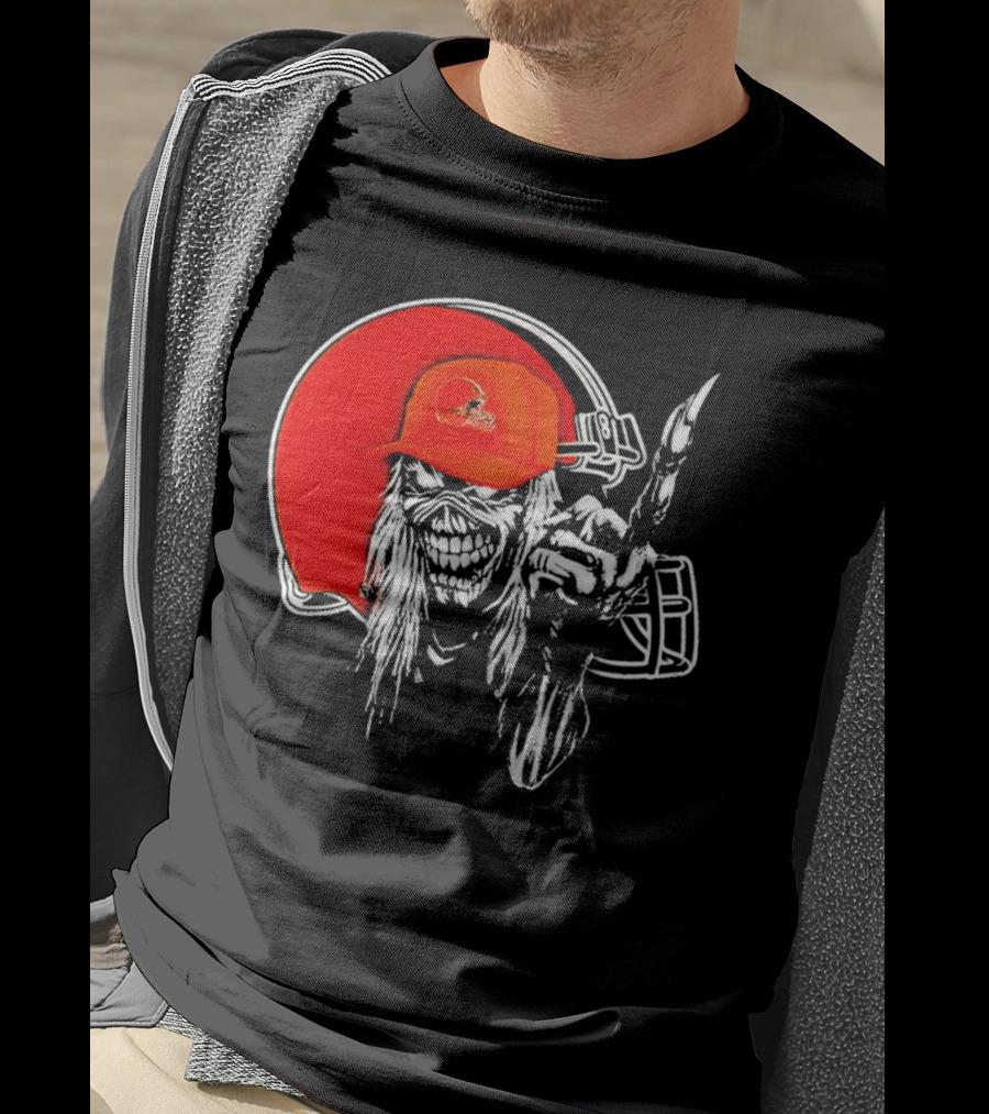 Cleveland Browns Skull With Helmet Halloween Football T-Shirt