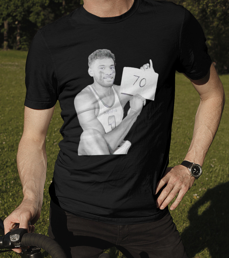 Dolphins Quarterback Tua Tagovailoa 70 Points Achievement T-Shirt