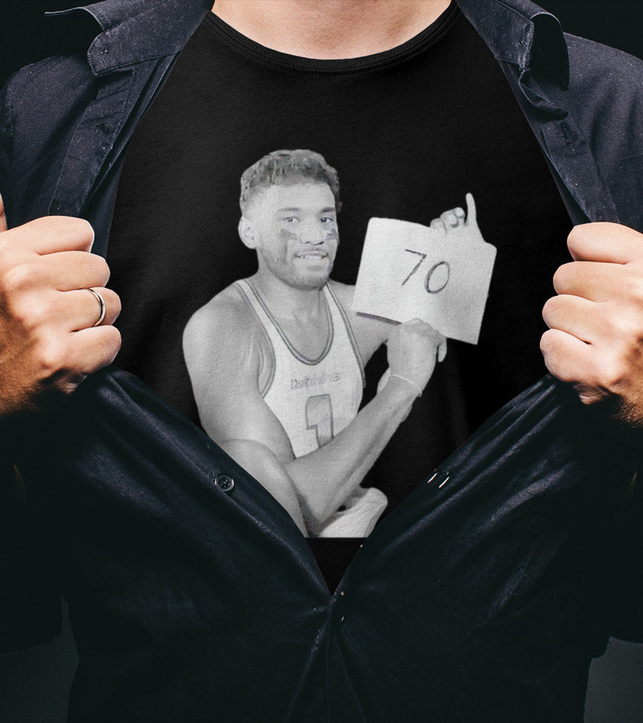 Dolphins Quarterback Tua Tagovailoa 70 Points Achievement T-Shirt