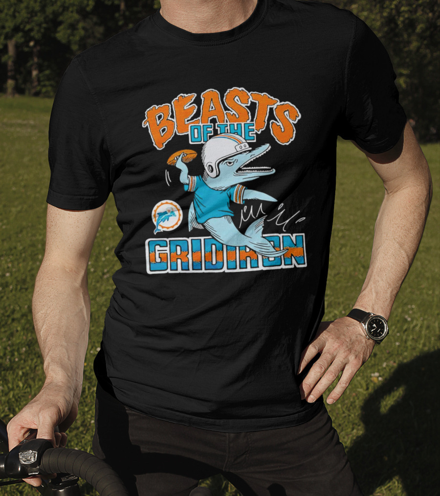 Miami Dolphins Beasts Of The Gridiron Football Dolphin Throwing Pass T-Shirt