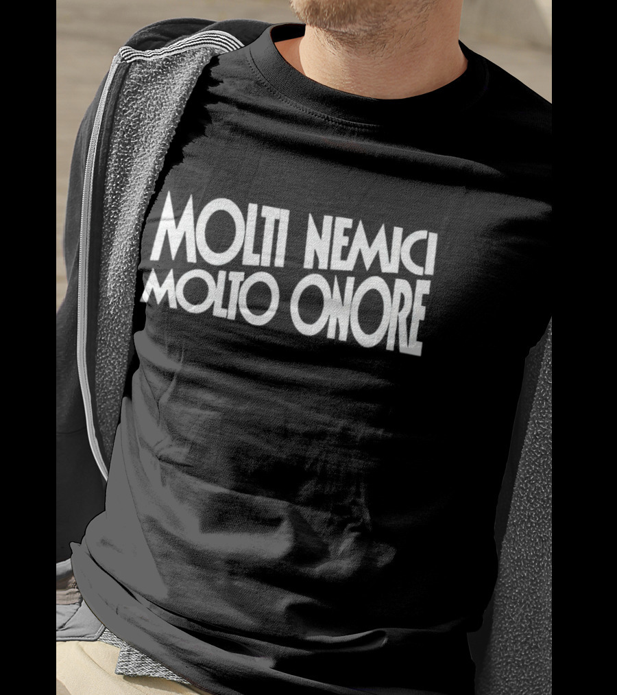 Molti Nemici Molto Onore Quote Bold White Typography T-Shirt