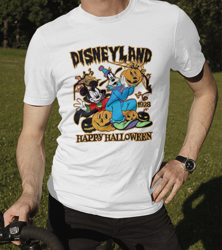 Disneyland Happy Halloween 1928 Mickey Goofy Pumpkins T-Shirt
