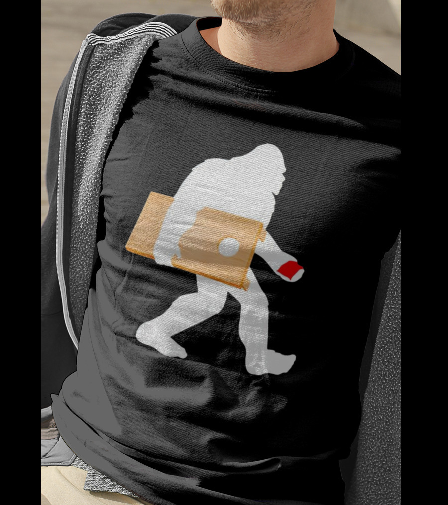 Bigfoot Cornhole Players Lawn Game Silhouette With Red Cup T-Shirt