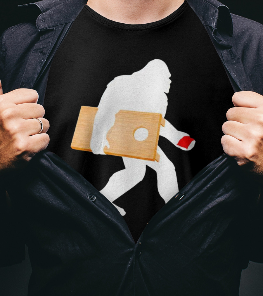 Bigfoot Cornhole Players Lawn Game Silhouette With Red Cup T-Shirt