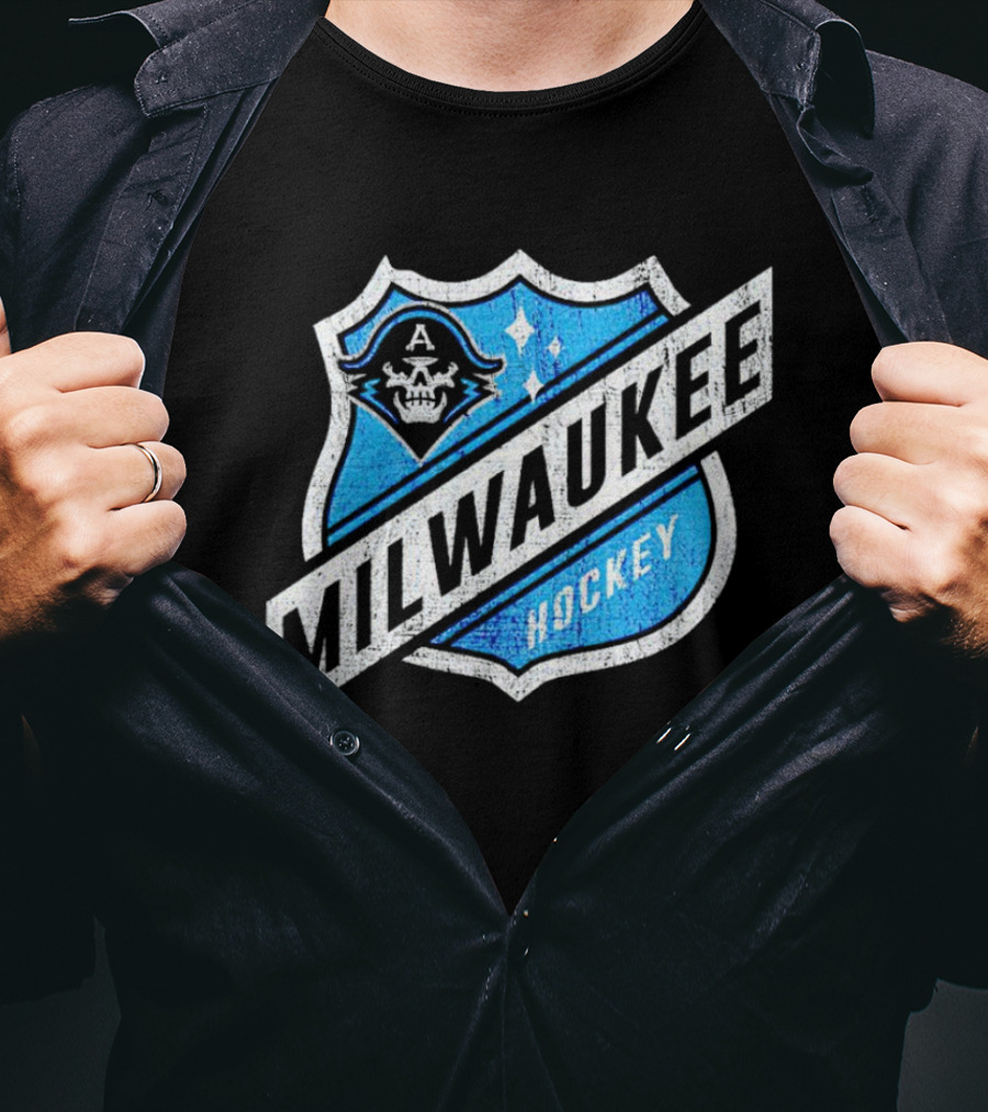 Milwaukee Hockey Admirals Badge Skull T-Shirt
