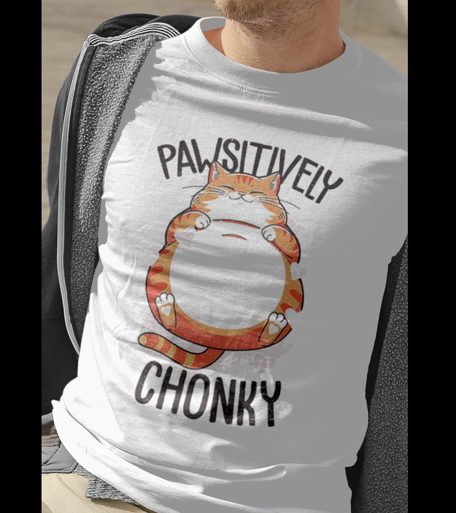 Pawsitively Chonky Cat With Hearts And Smiling Orange Tabby T-Shirt