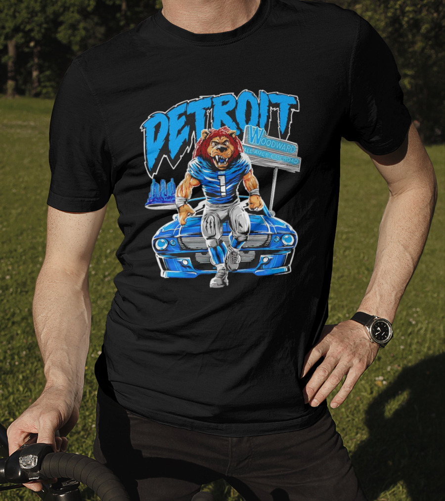 Detroit Lions Woodward All American Road Lion With Car And Cityscape T-Shirt