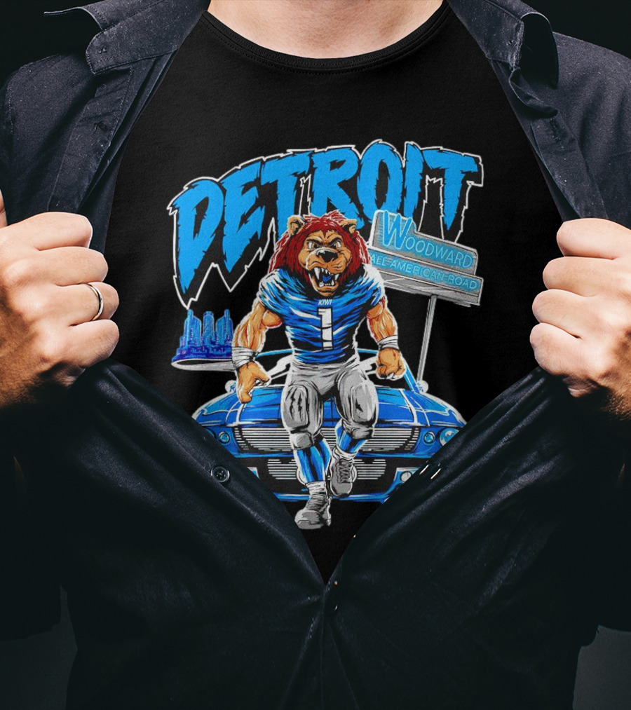 Detroit Lions Woodward All American Road Lion With Car And Cityscape T-Shirt