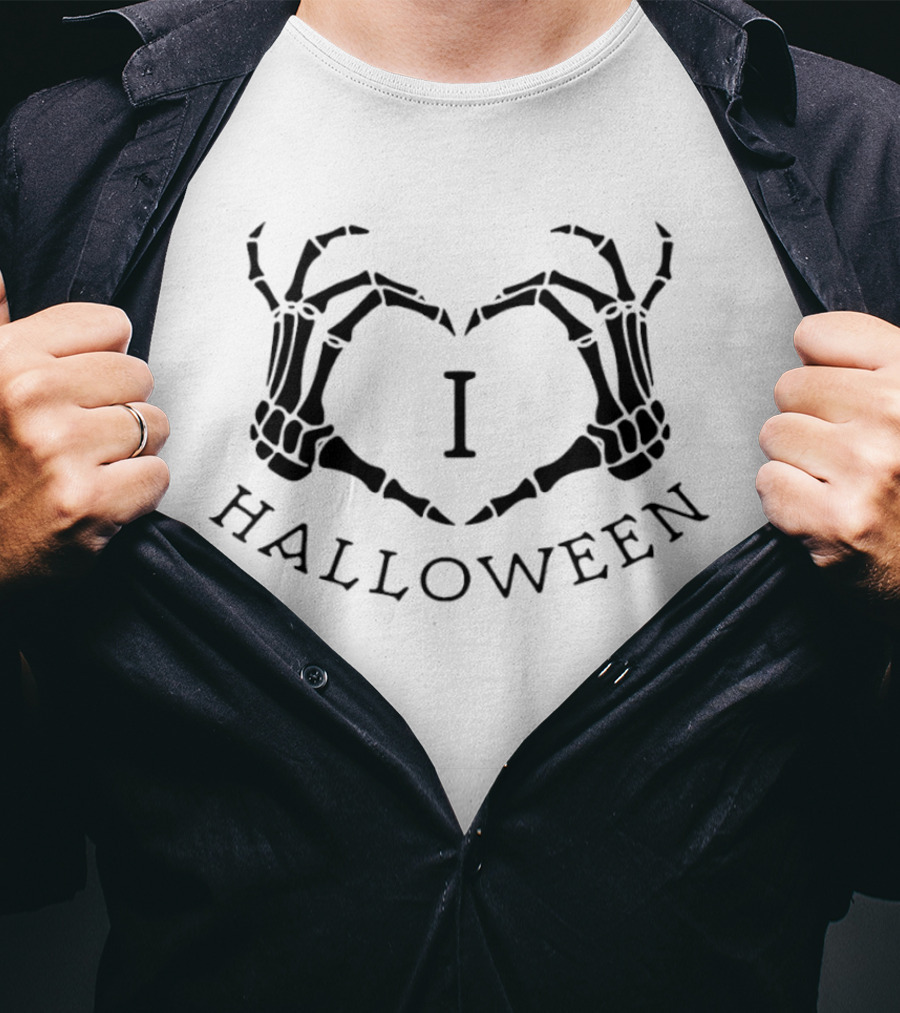 Skeleton Heart I Love Halloween T-Shirt