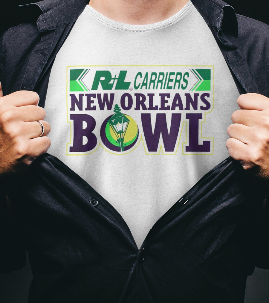 R+L Carriers New Orleans Bowl Purple Green Lantern T-Shirt
