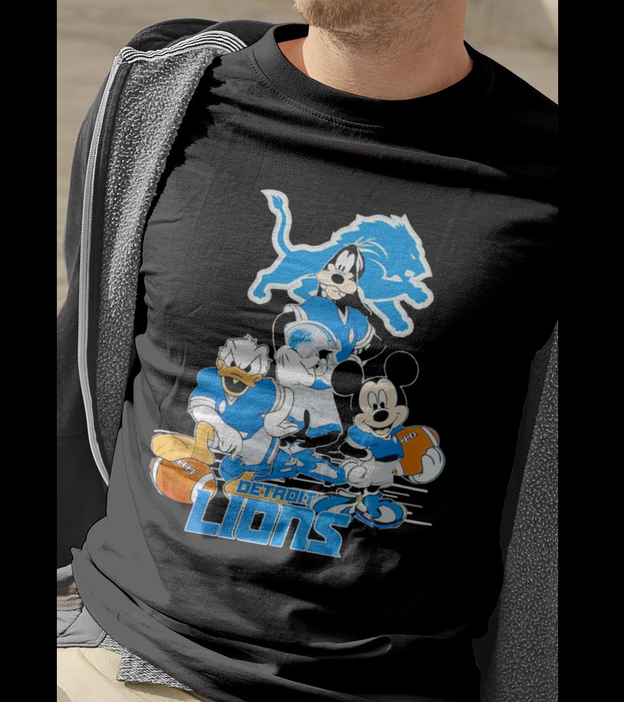 Detroit Lions Mickey Friends Game Day Football Disney T-Shirt