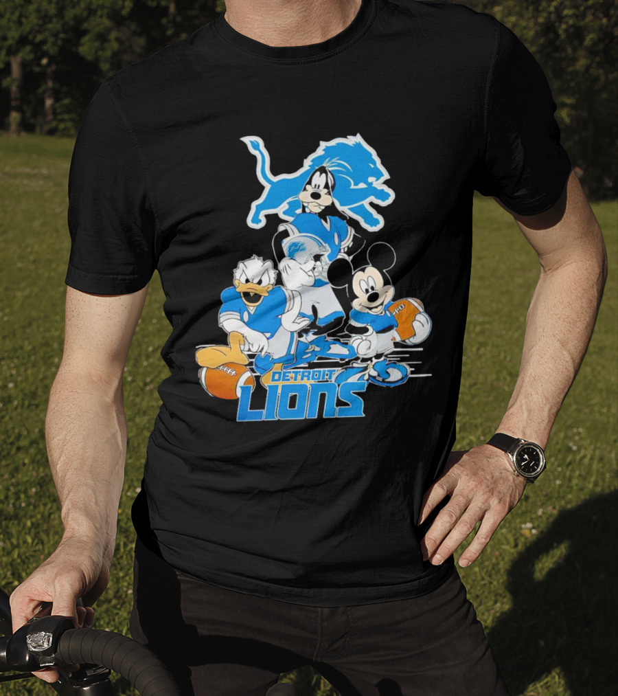 Detroit Lions Mickey Friends Game Day Football Disney T-Shirt