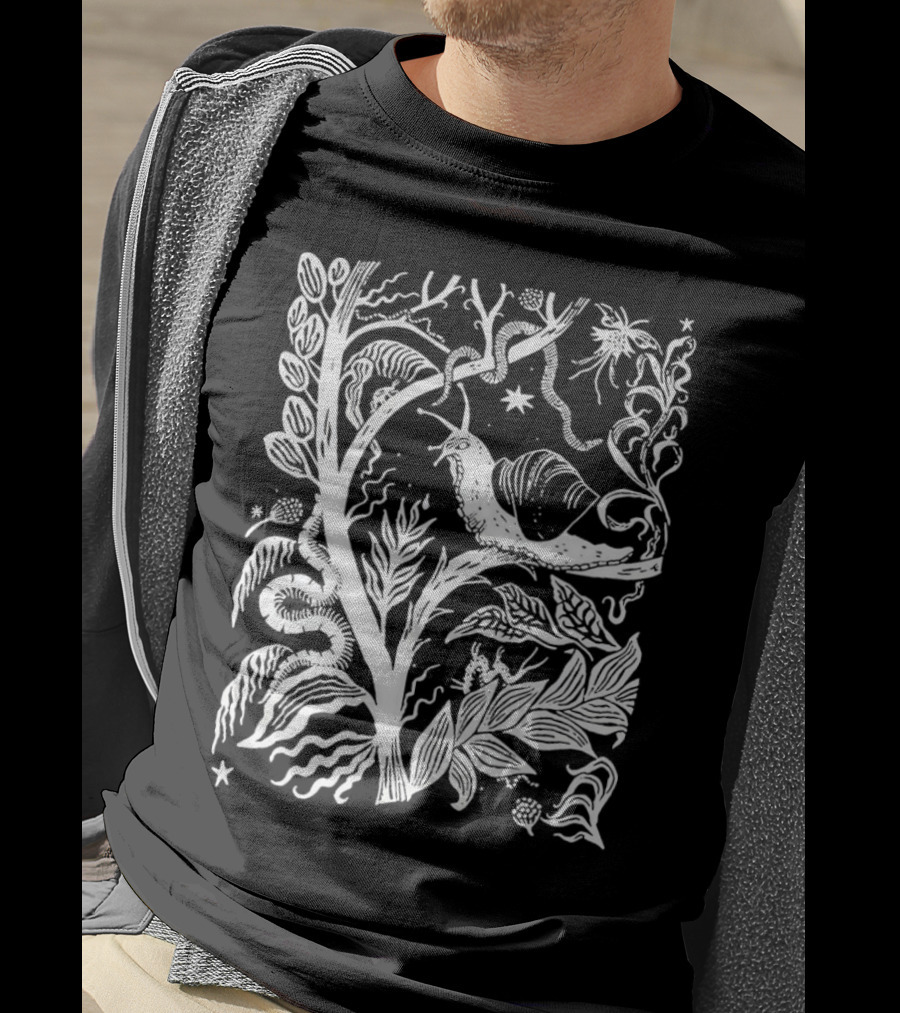 Elispencer November Enchanted Forest Snail Motif T-Shirt