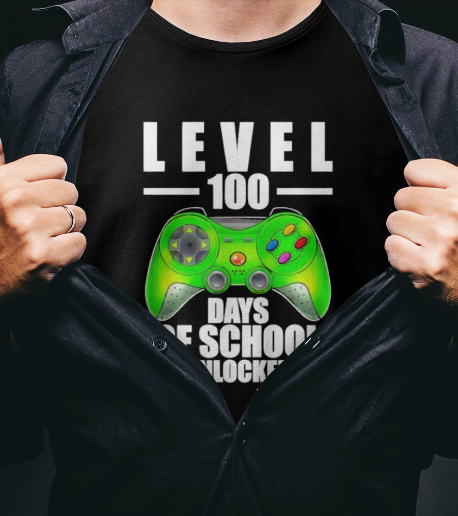 Level 100 Days Of School Unlocked Gaming Controller T-Shirt