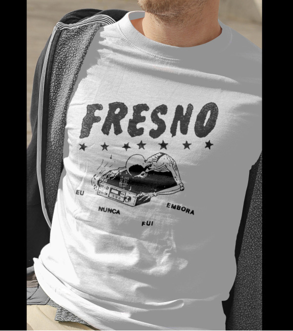 Fresno Eu Nunca Fui Embora Skeleton Cassette Stars T-Shirt