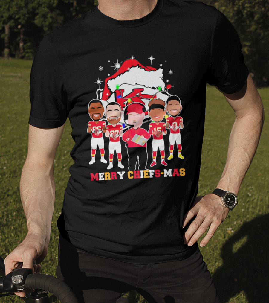 Kansas City Chiefs Merry Chiefs-Mas Christmas NFL Team Festive Cartoon Players And Santa Hat T-Shirt