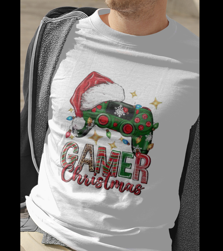 Gamer Christmas Santa Hat Game Controller Holiday Lights T-Shirt