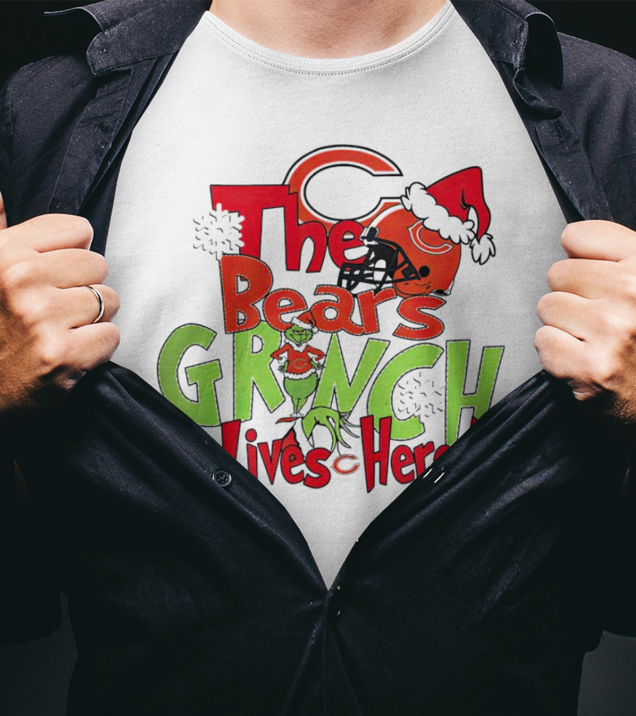 Chicago Bears Grinch Lives Here Christmas Football T-Shirt