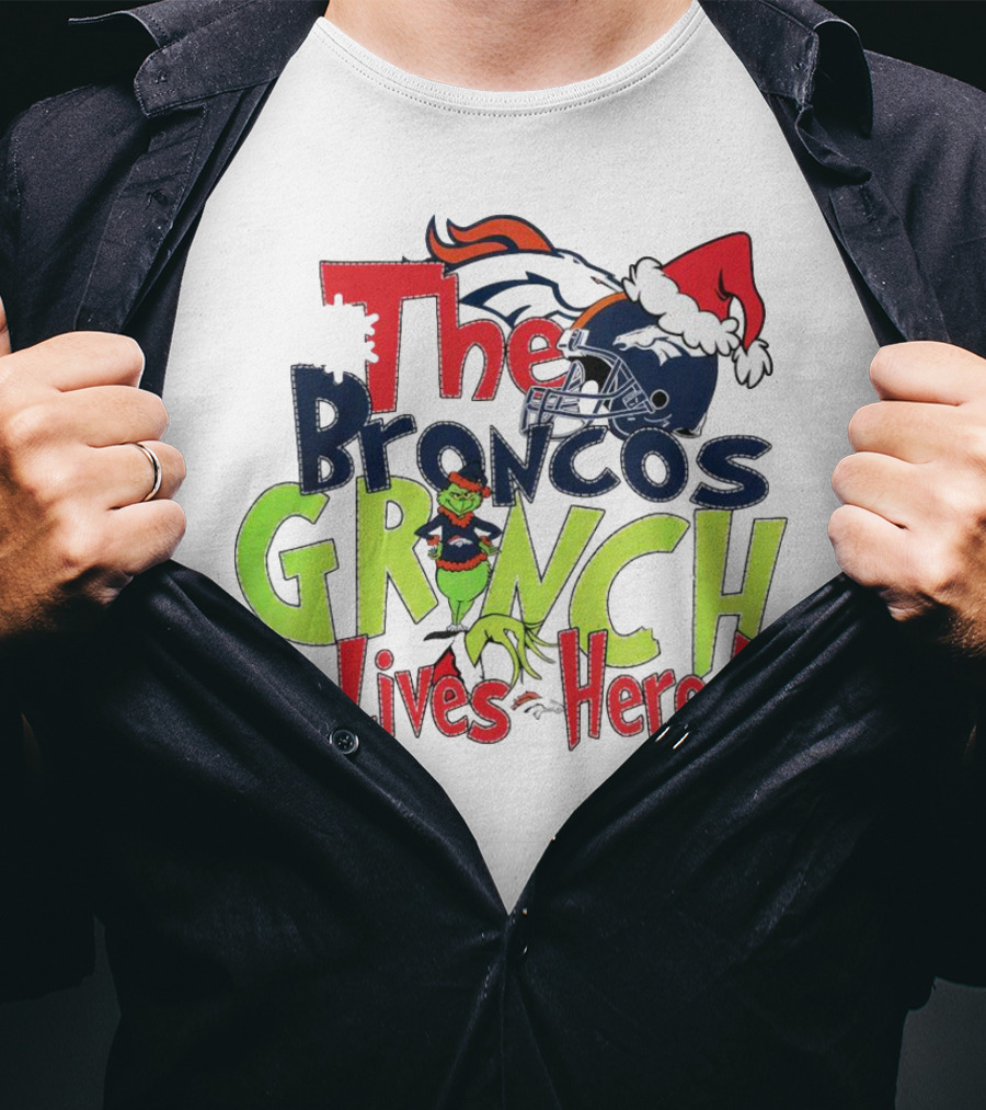 The Broncos Grinch Lives Here Christmas Denver Broncos Santa Hat Helmet T-Shirt