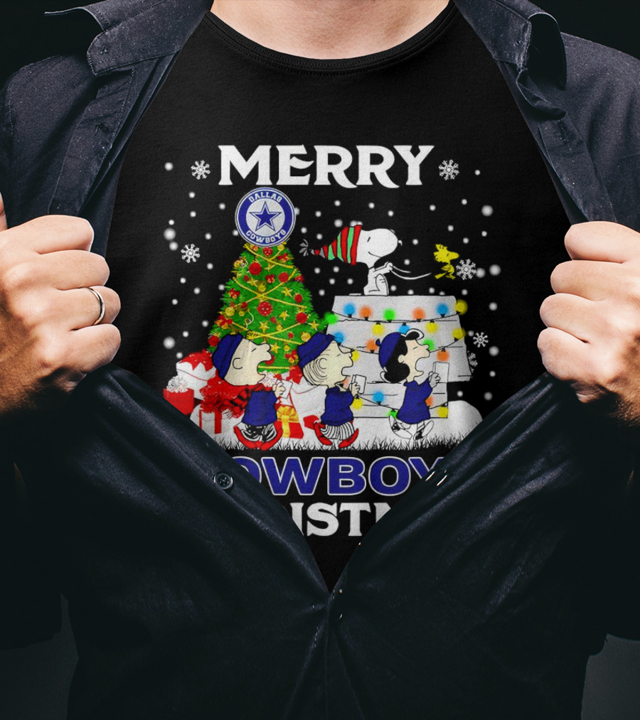 Merry Dallas Cowboys Peanuts Characters Christmas T-Shirt