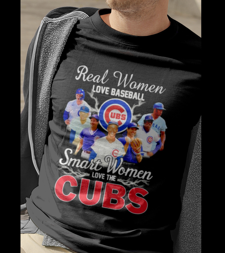 Real Women Love Baseball Smart Women Love The Chicago Cubs With Iconic Cubs Players T-Shirt