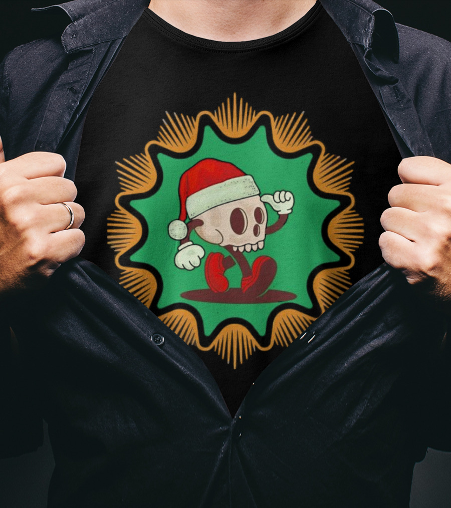 Skull Santa In Vintage Christmas Hat Badge T-Shirt