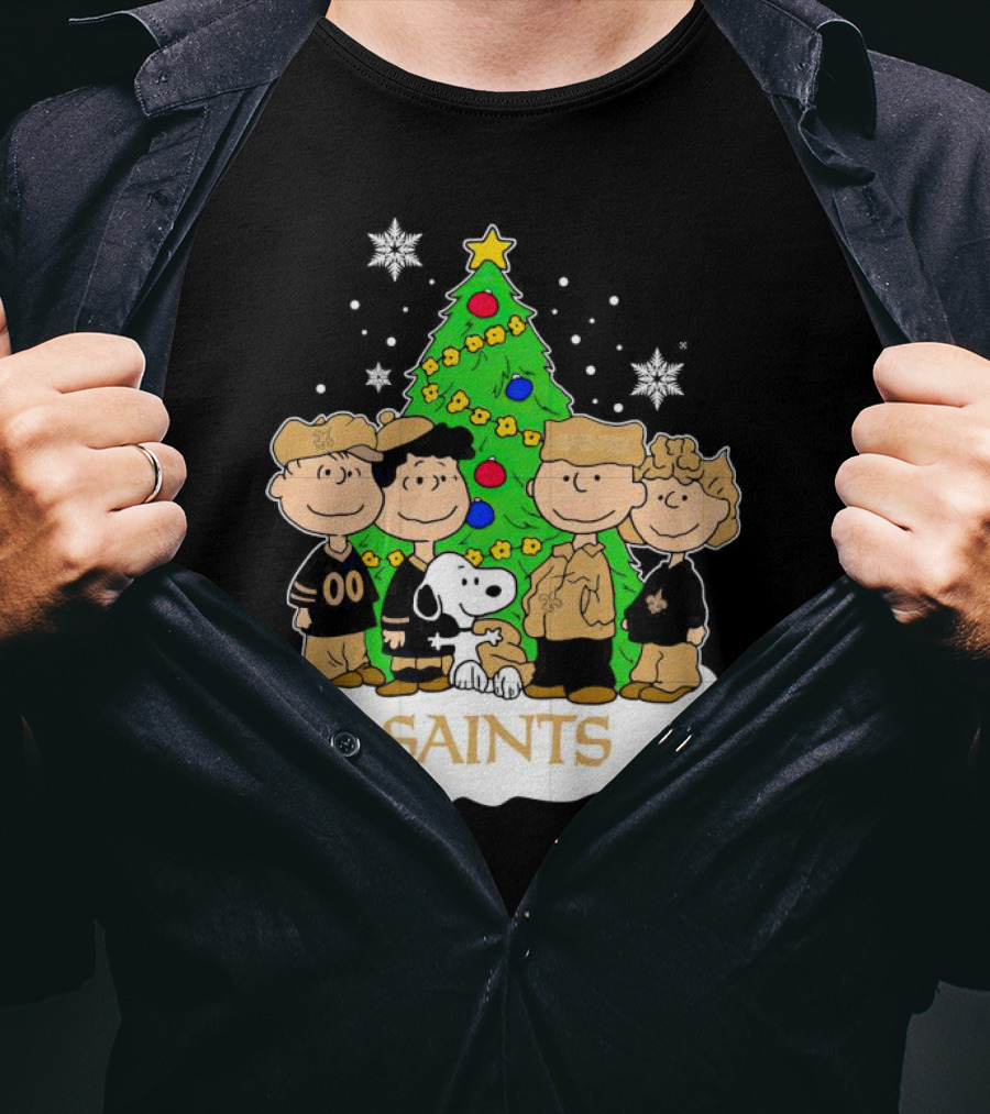 Peanuts Christmas New Orleans Saints Characters With Tree T-Shirt