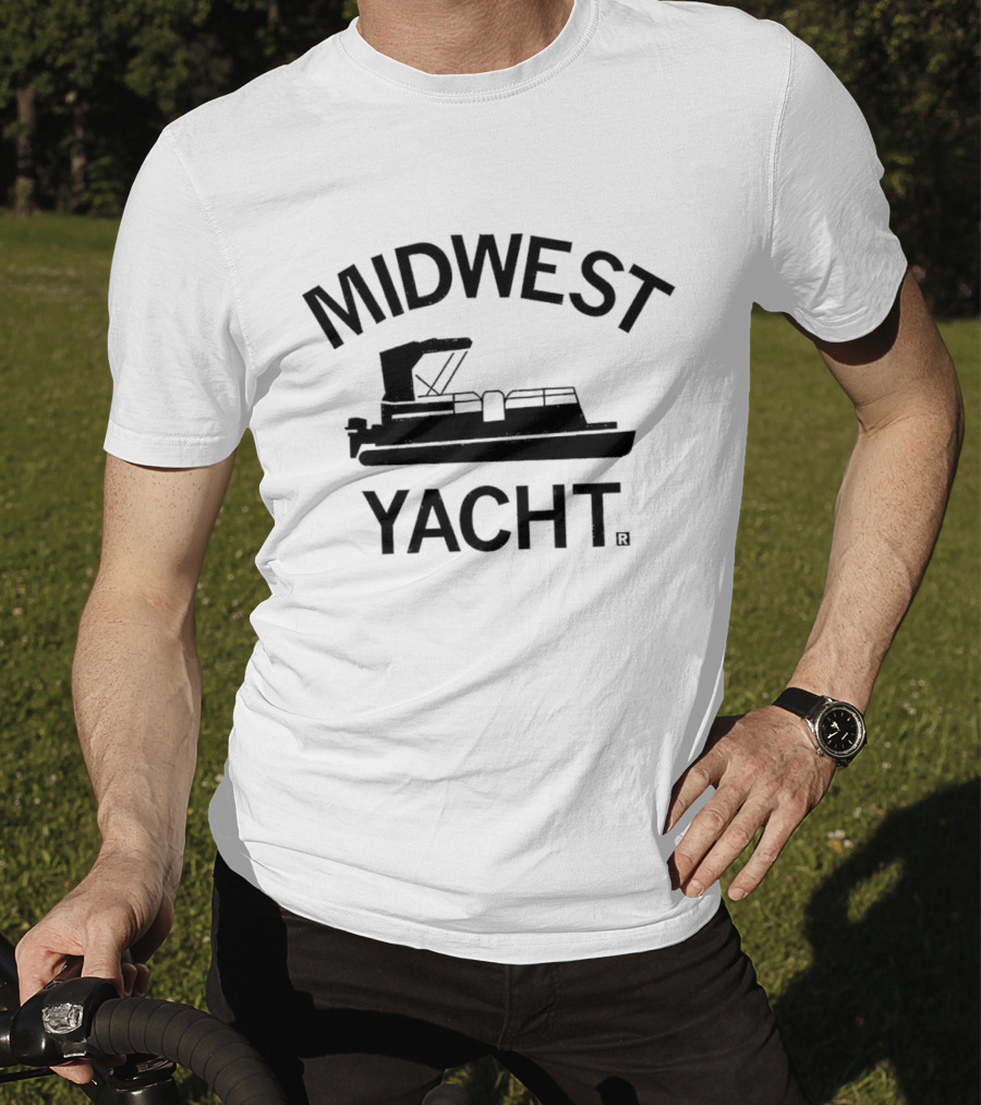 Midwest Yacht Pontoon Boat Vintage T-Shirt