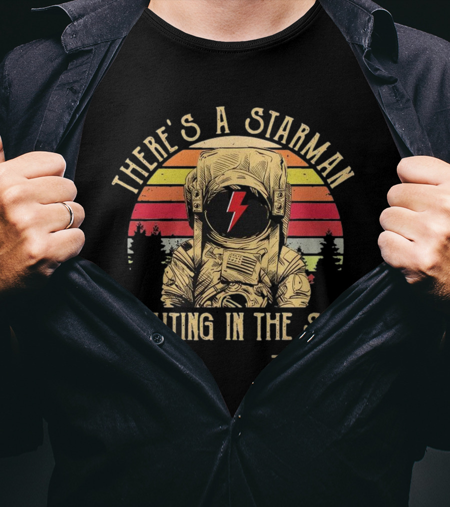 There's A Starman Waiting In The Sky Bowie Vintage Astronaut Rainbow Lightning T-Shirt