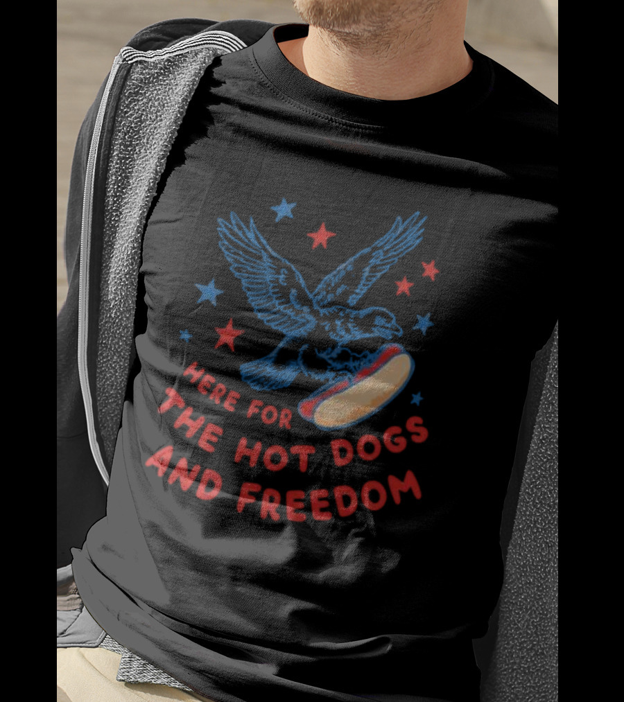 Here For The Hot Dogs And Freedom USA Eagle Stars T-Shirt