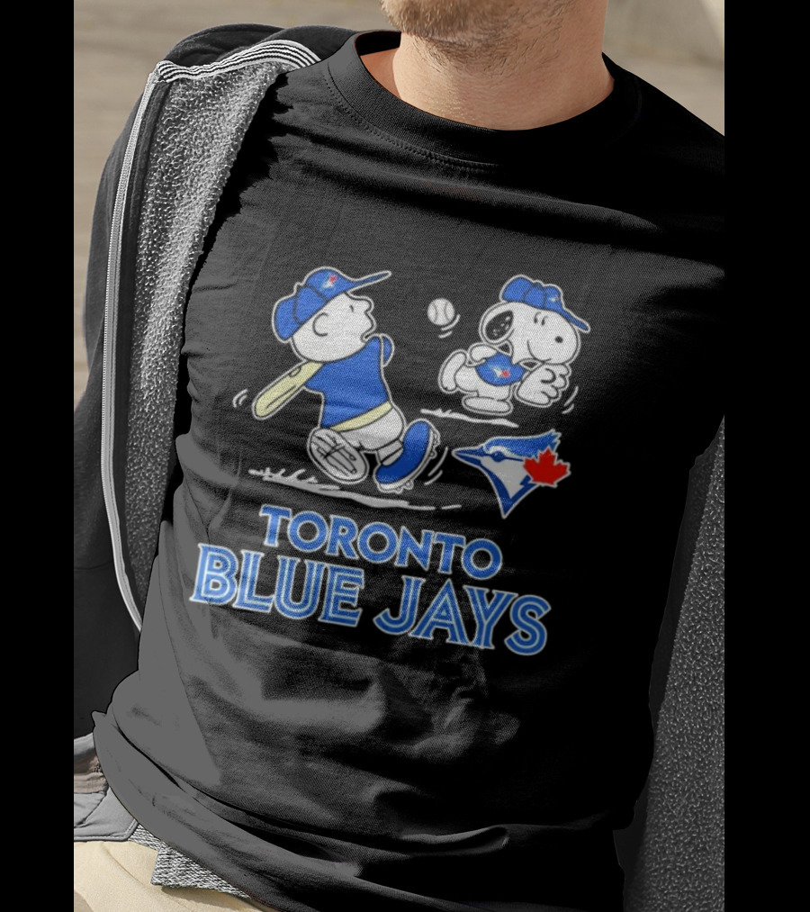 Toronto Blue Jays Charlie Brown Snoopy Baseball Peanuts MLB Collaboration T-Shirt