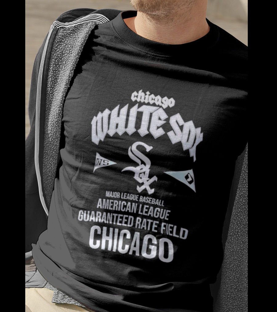 Chicago White Sox Major League Baseball American League Chicago Guaranteed Rate Field T-Shirt