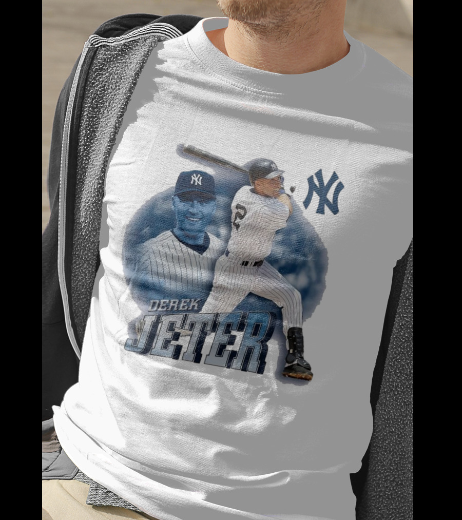 Derek Jeter New York Yankees Swing Baseball Legend T-Shirt