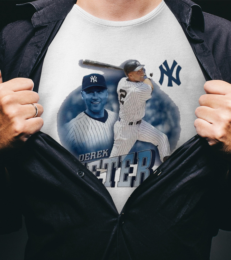 Derek Jeter New York Yankees Swing Baseball Legend T-Shirt