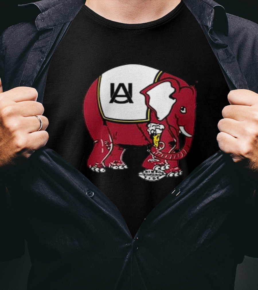 Aaron Estrada 1950s Alabama Elephant Holding Mug T-Shirt