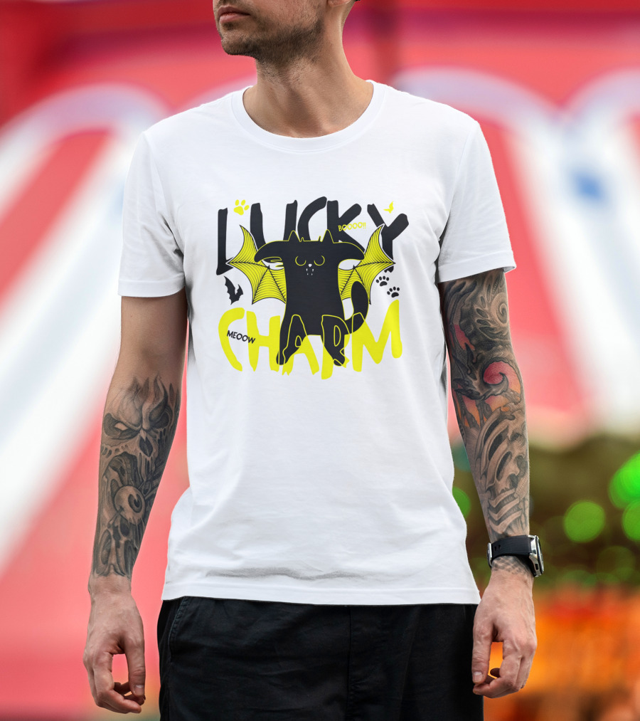 Lucky Charm Booo Meoow Bat Cat Halloween Paws T-Shirt