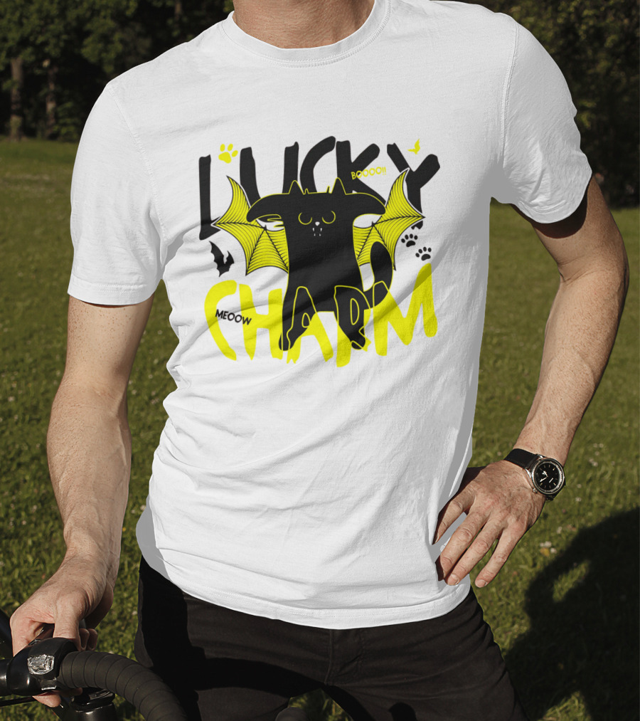 Lucky Charm Booo Meoow Bat Cat Halloween Paws T-Shirt
