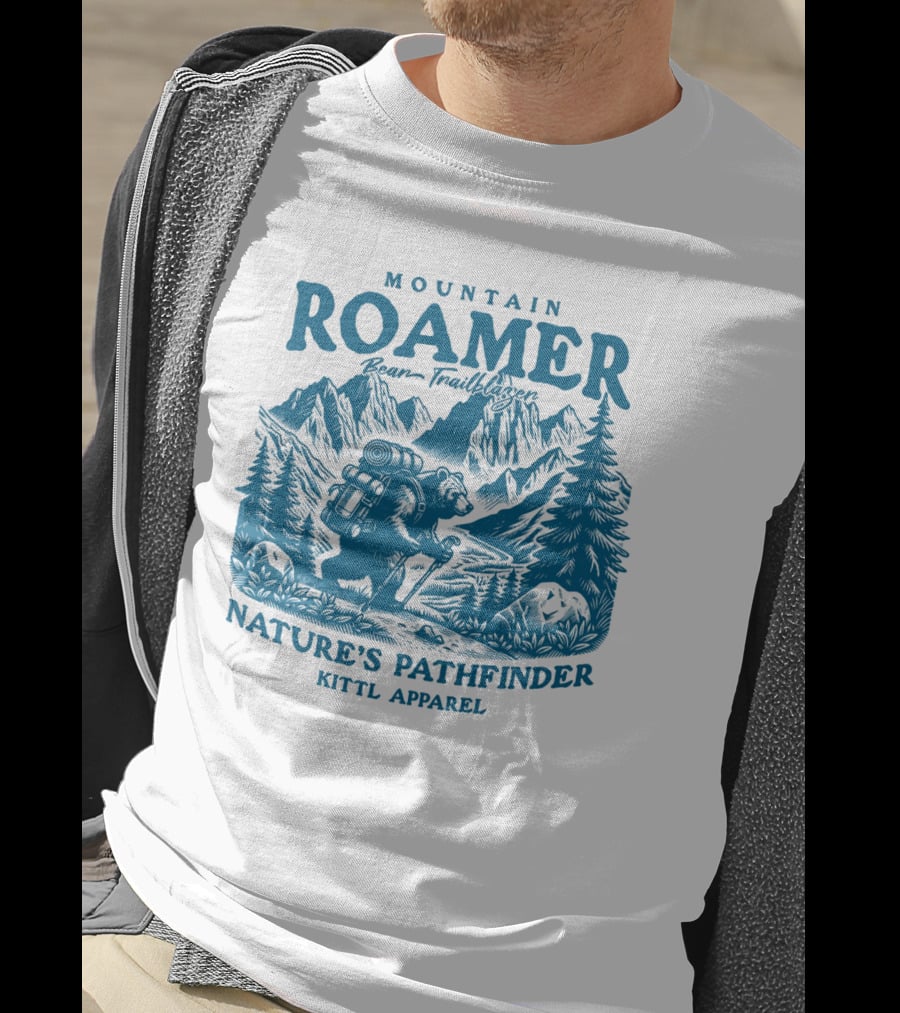 MOUNTAIN ROAMER BEAR TRAILBLAZER NATURE'S PATHFINDER KITTl T-Shirt