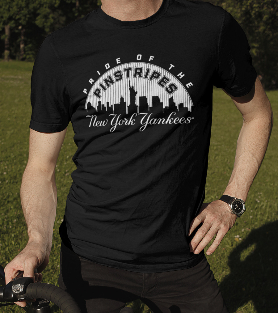 Pride Of The Pinstripes New York Yankees Skyline T-Shirt
