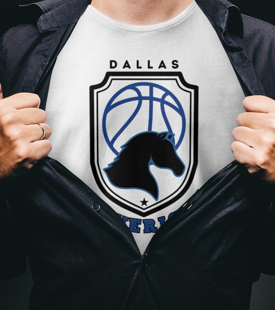 Dallas Mavericks Vintage NBA Basketball Logo Horse Emblem T-Shirt