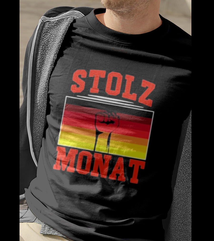 Stolz Monat Fist With German Flag Colors T-Shirt