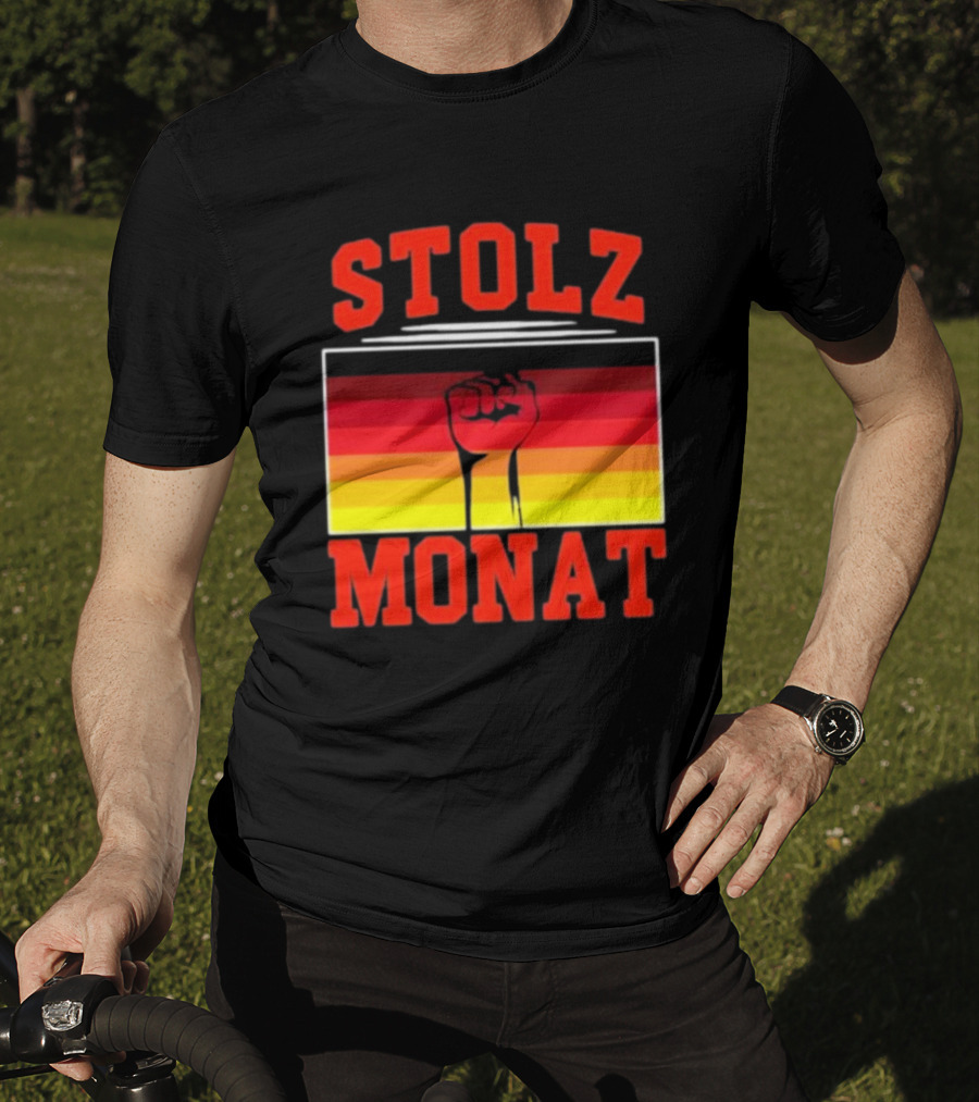 Stolz Monat Fist With German Flag Colors T-Shirt
