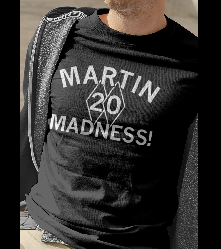Martin Madness 20 Diamond-Inspired Black Texto T-Shirt