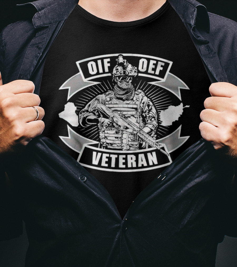 OIF OEF Veteran Soldier With Rifles And Maps T-Shirt
