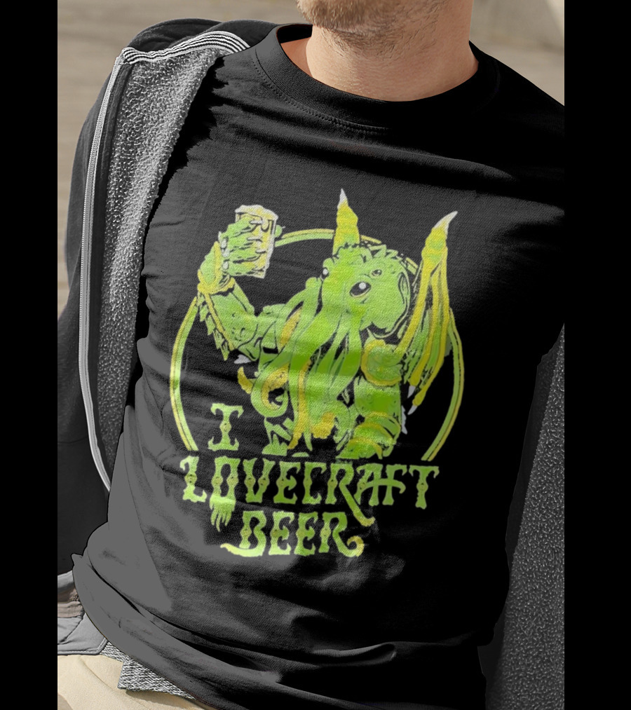 Cthulhu I Love Craft Beer Green Creature Holding Mug T-Shirt