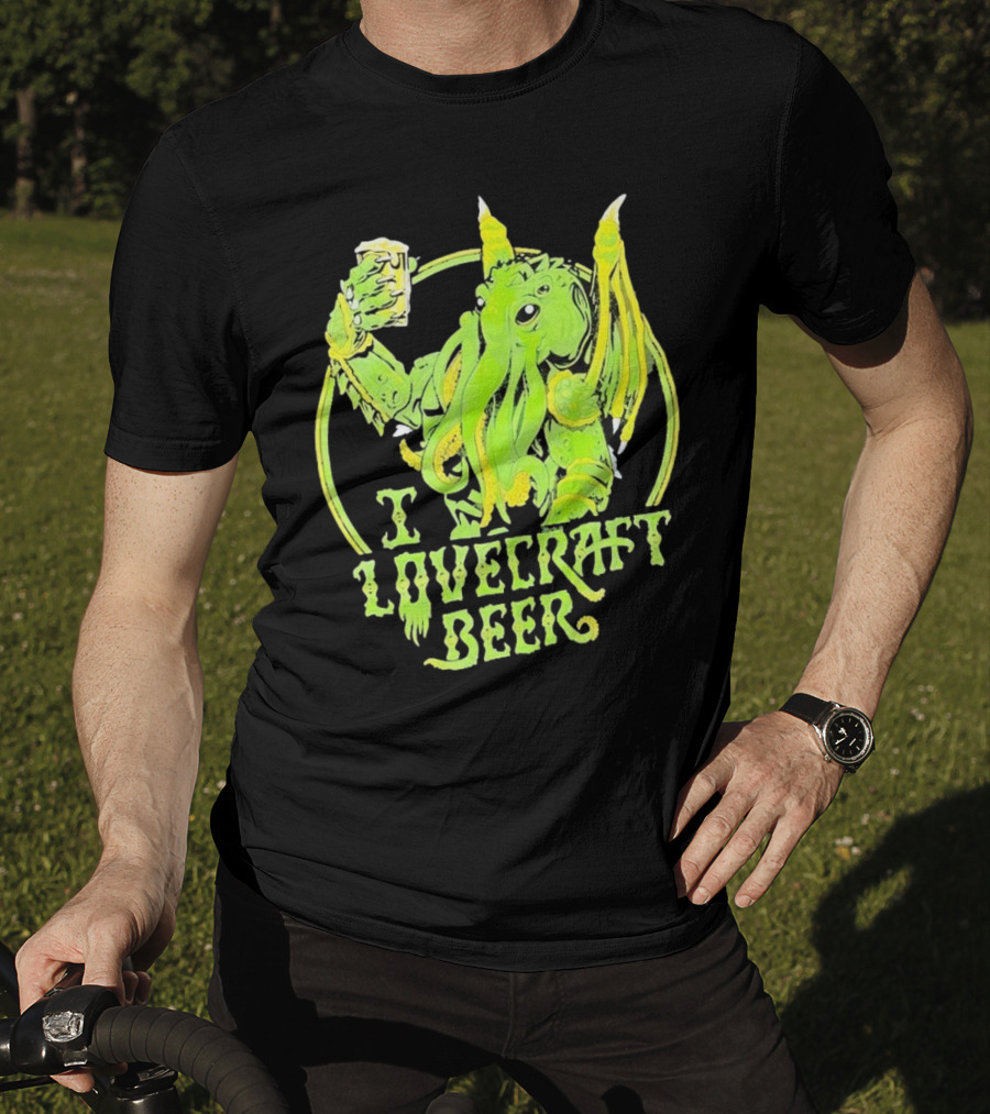 Cthulhu I Love Craft Beer Green Creature Holding Mug T-Shirt
